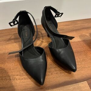 Black heels- Anne Klein ( size 8.5)